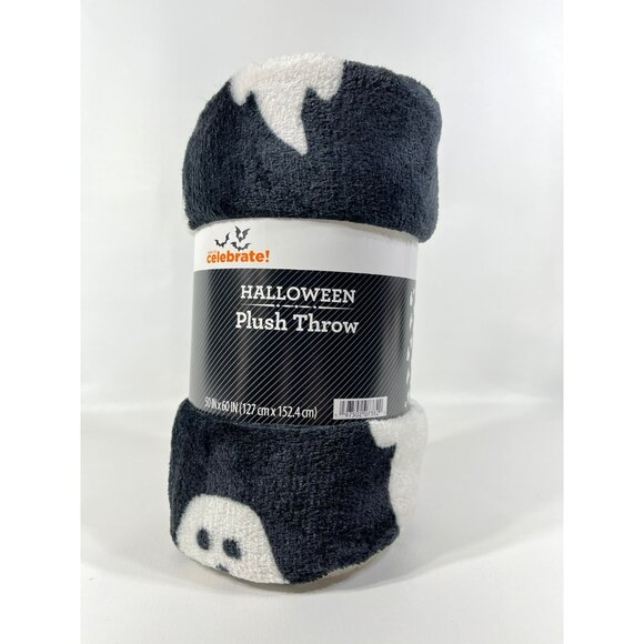 Halloween GHOSTS Plush Throw Blanket 50" x 60" Black - Picture 3 of 8